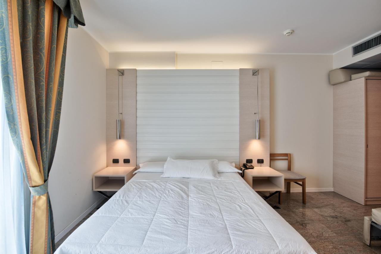 Hotel Columbus Lignano Sabbiadoro Zewnętrze zdjęcie