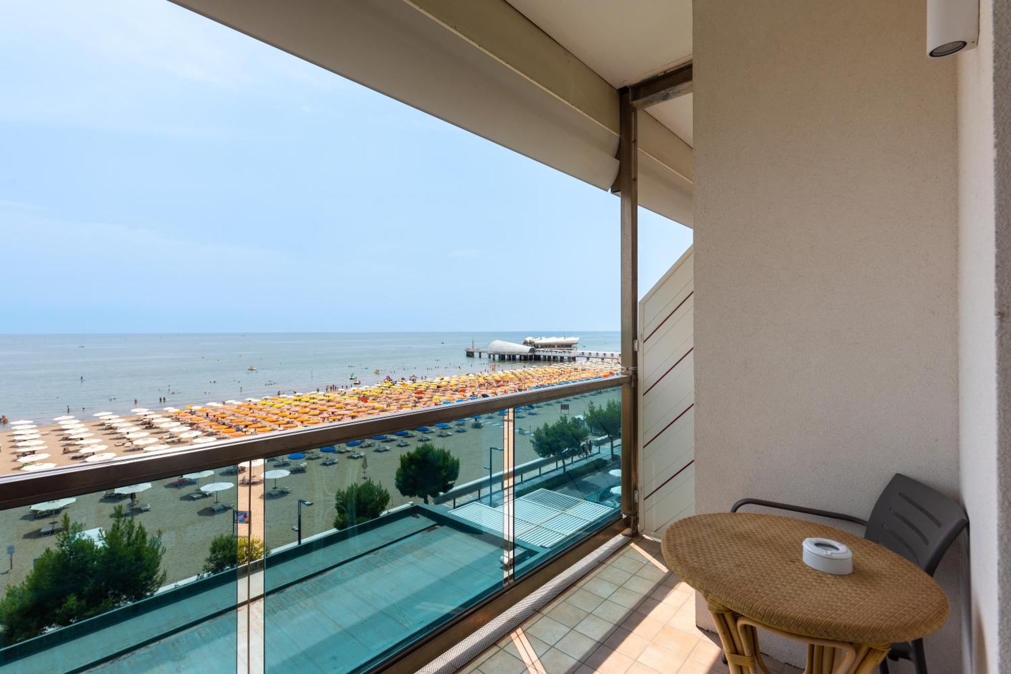 Hotel Columbus Lignano Sabbiadoro Zewnętrze zdjęcie