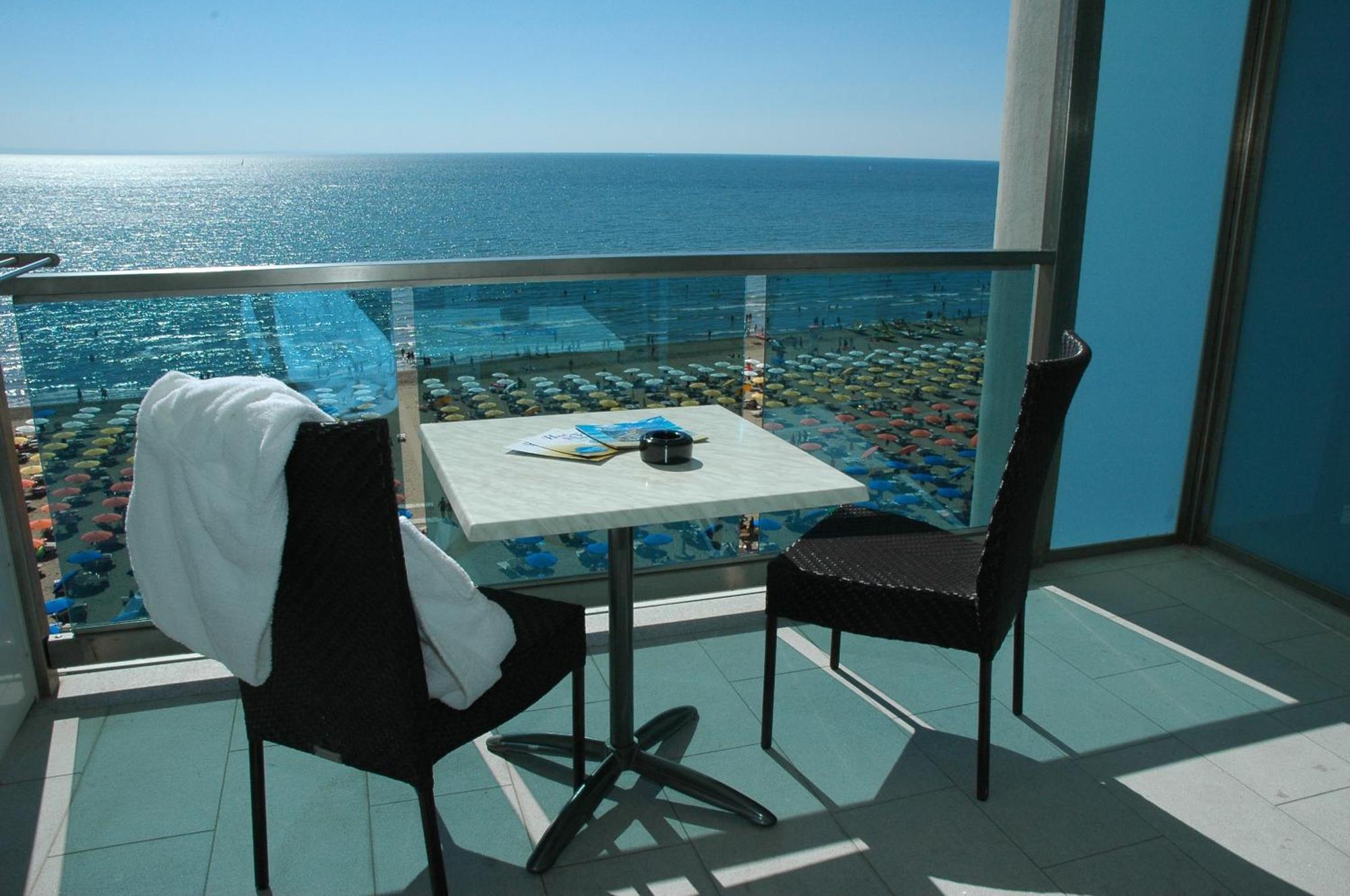 Hotel Columbus Lignano Sabbiadoro Zewnętrze zdjęcie