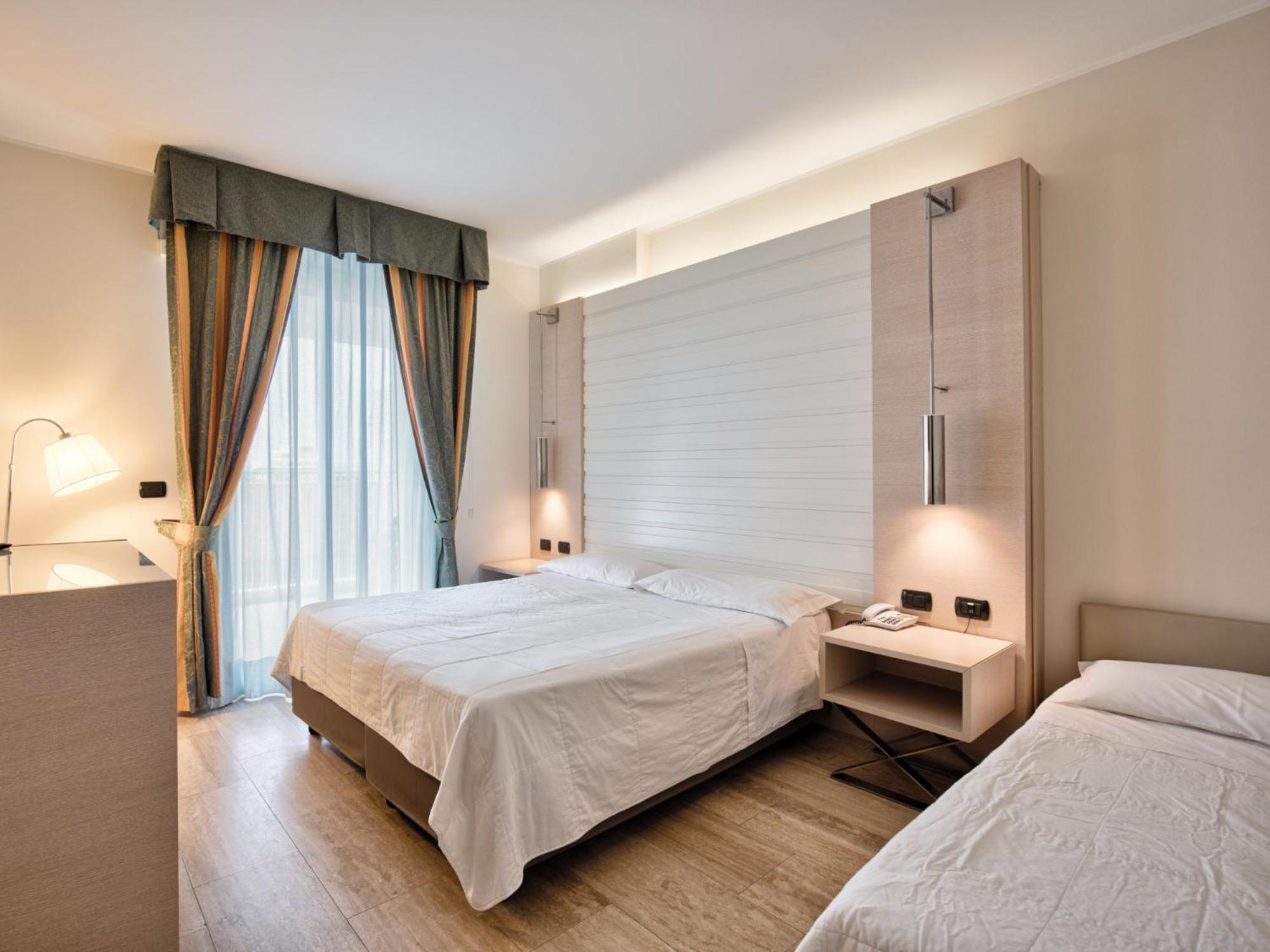 Hotel Columbus Lignano Sabbiadoro Zewnętrze zdjęcie