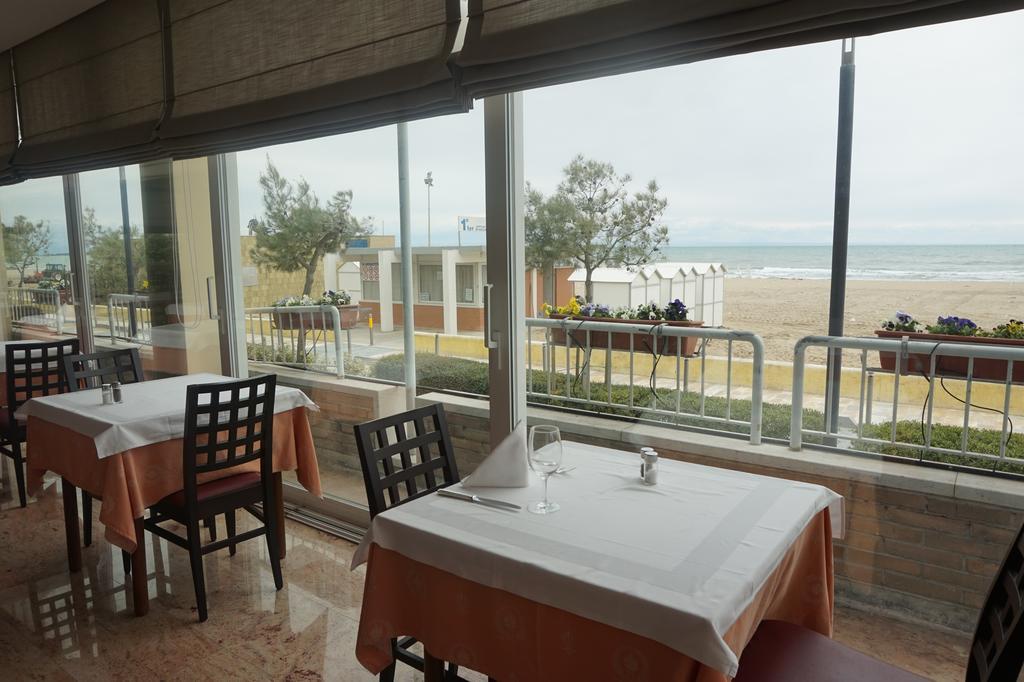 Hotel Columbus Lignano Sabbiadoro Zewnętrze zdjęcie