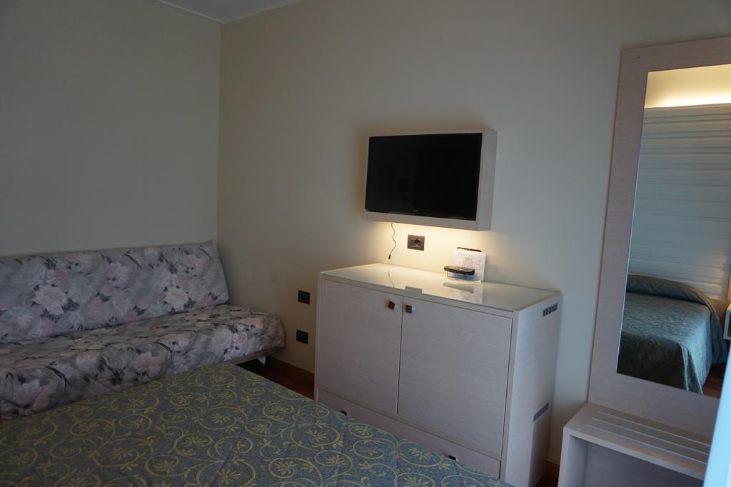 Hotel Columbus Lignano Sabbiadoro Zewnętrze zdjęcie