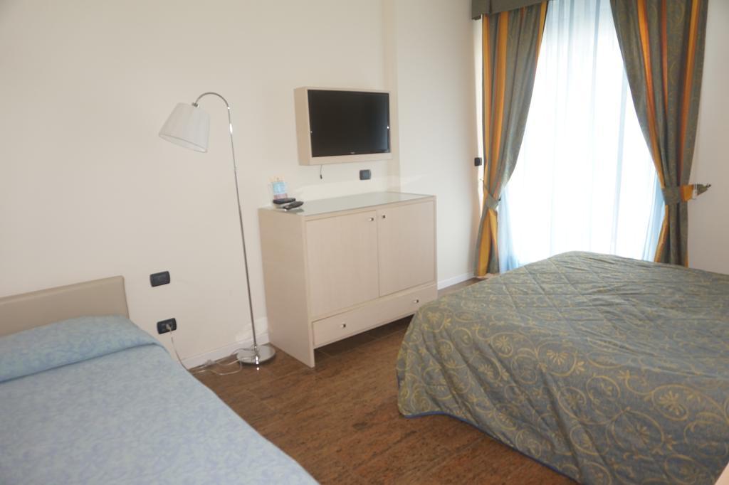 Hotel Columbus Lignano Sabbiadoro Zewnętrze zdjęcie