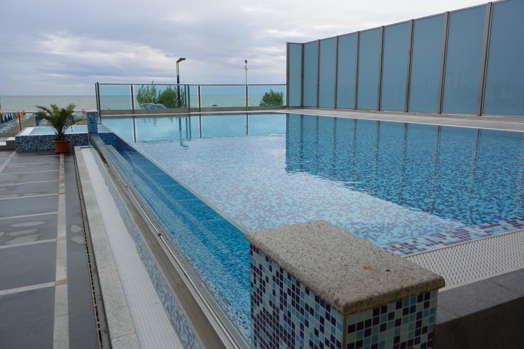 Hotel Columbus Lignano Sabbiadoro Zewnętrze zdjęcie